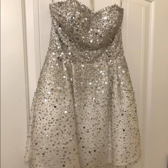 Sherri Hill sparkly white dress - Picture 2 of 8